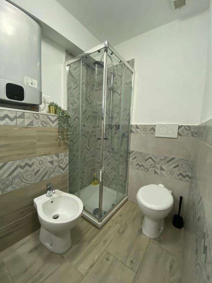 Casa Fossatello Four Apartment เจนัว ภายนอก รูปภาพ